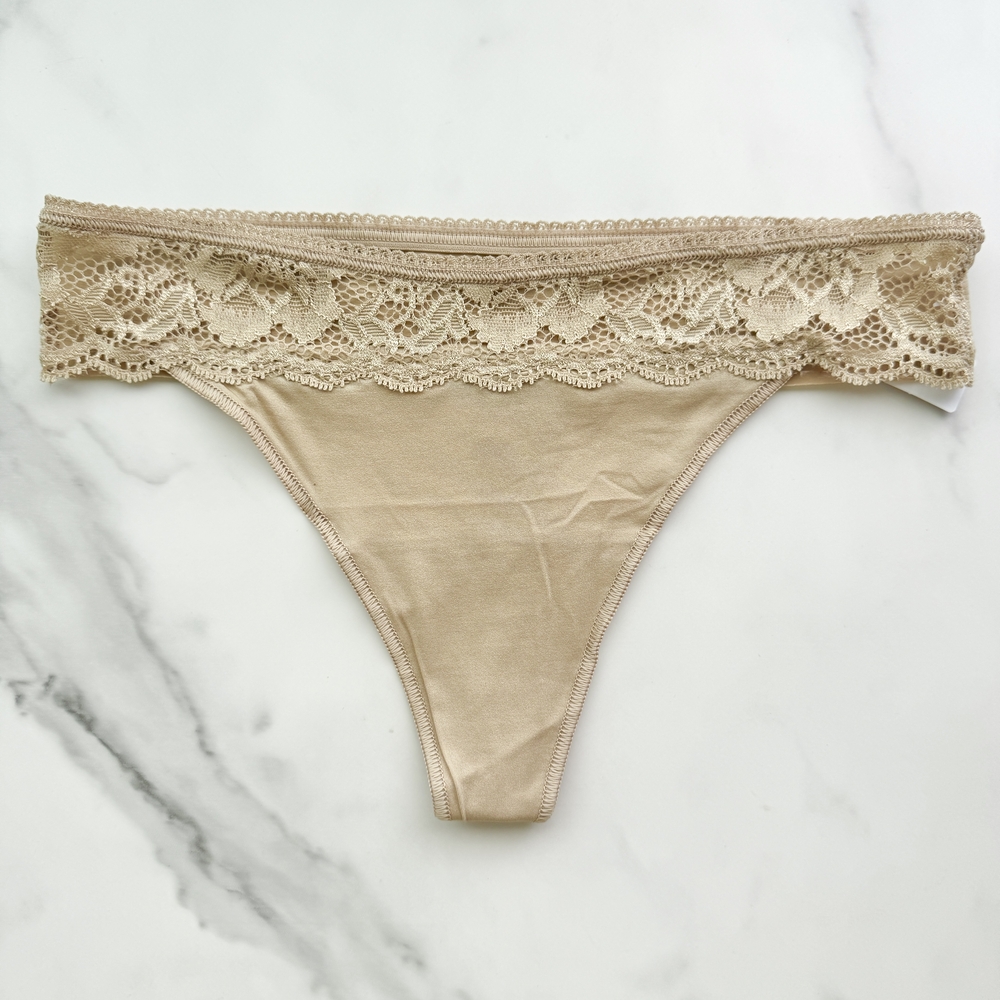 NWT SOMA VANISHING EDGE MICROFIBER WITH LACE THONG PANTY IN WARM AMBER